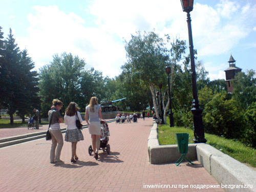 Кремль Нижний Новгород - безбарьерная среда пандусы для колясок на тротуарах