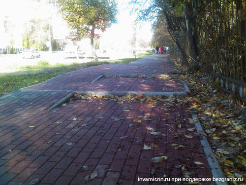 проспект Ленина Нижний Новгород - безбарьерная среда пандусы для колясок на тротуарах