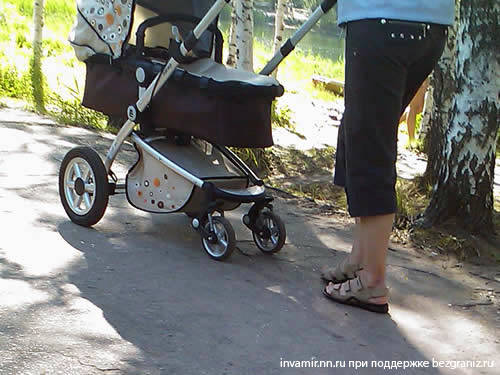 Пример коляски с разной колёчной базой Нижний Новгород - безбарьерная среда пандусы для колясок