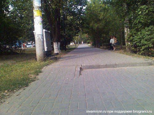 проспект Гагарина Нижний Новгород - безбарьерная среда пандусы для колясок на тротуарах