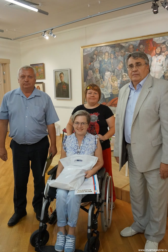 победители творческого конкурса «Краски вдохновения», проводимого Нижегородской областной организацией Всероссийского общества инвалидов