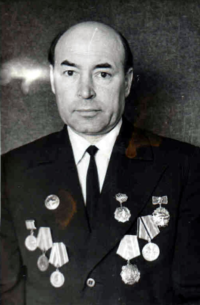 Петр Иванович Лежнин